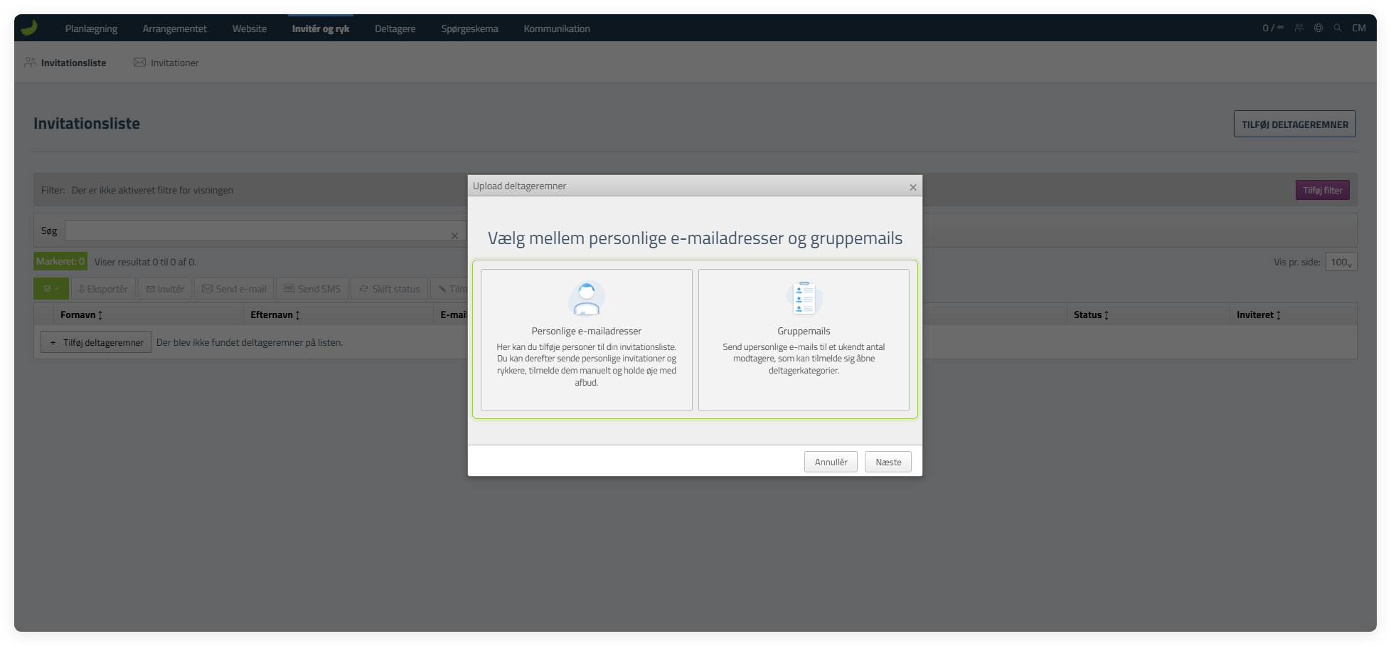Dialog med valget mellem Personlige e-mailadresser og Gruppemails